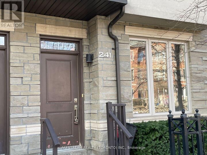 Property Photo:  241 South Park Road  ON L3T 0B6 