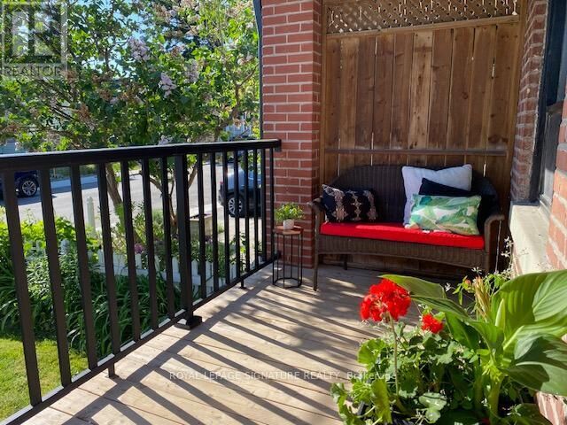 Property Photo:  35 August Avenue  ON M1L 3M8 