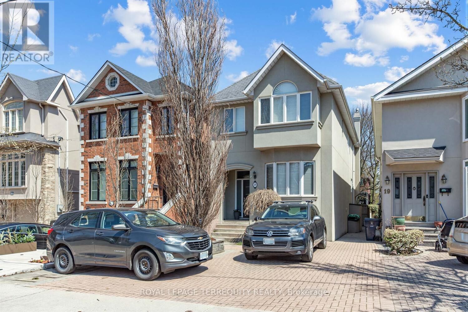 Property Photo:  21 Hadley Road  ON M4S 2N8 
