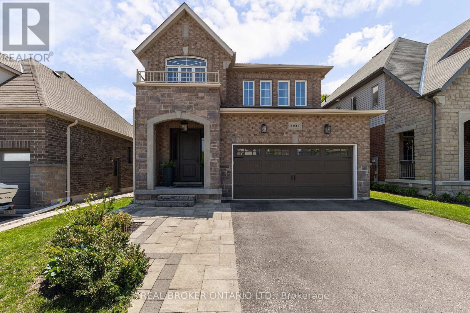 Property Photo:  3047 Stone Ridge Boulevard  ON L3V 8J5 