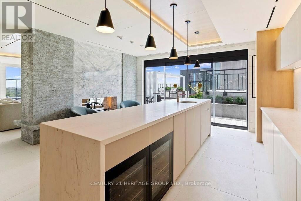 Property Photo:  5 Defries Street 619  ON M5A 0W7 