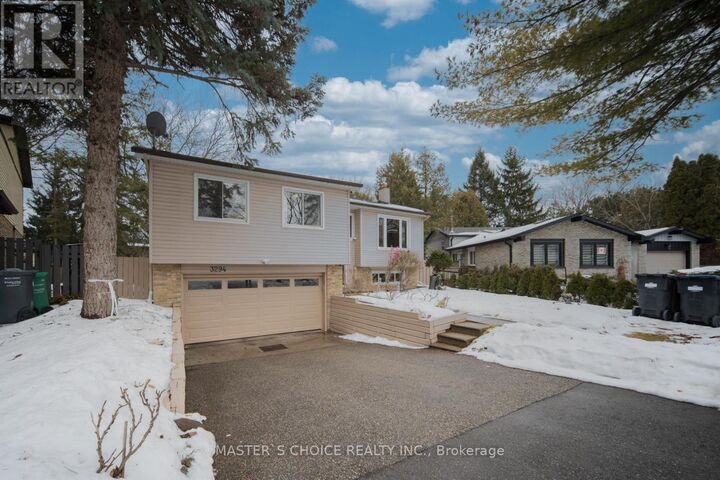 Property Photo:  3294 Rhonda Valley Drive  ON L5A 3E9 