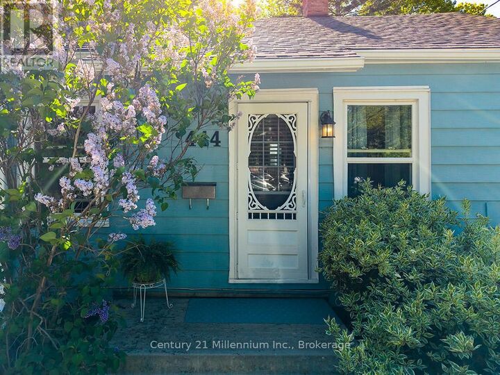 Property Photo:  444 Maple Street  ON L9Y 2R9 