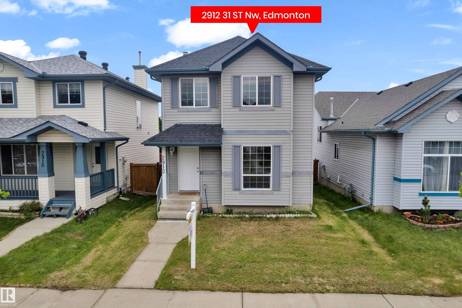 Photo de la propriété:  2912 31 Street NW  AB T6T 1T9 