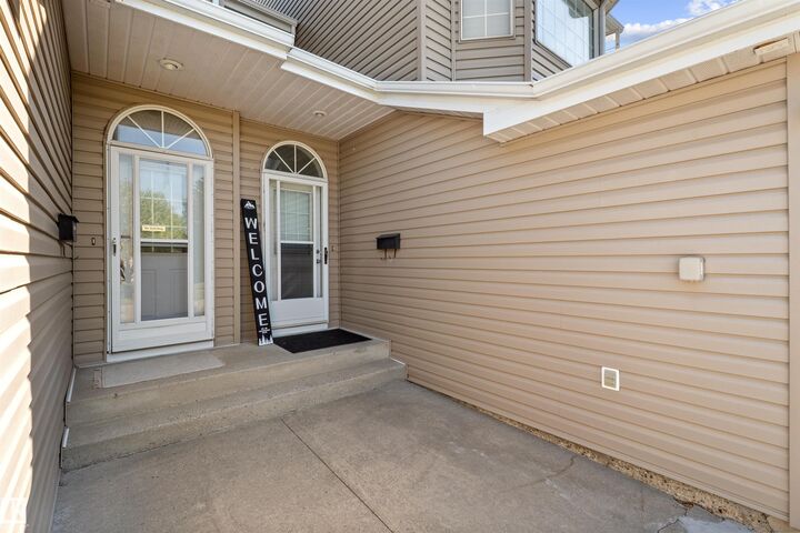 Photo de la propriété:  20 Deerbourne Drive 5  AB T8N 6E1 