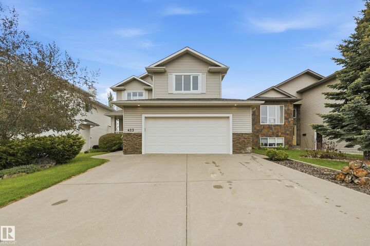 Property Photo:  423 Forrest Drive  AB T8A 6L2 