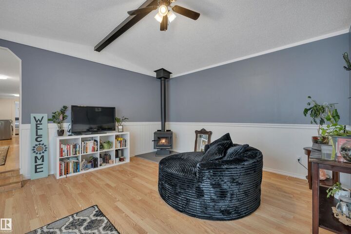 Property Photo: 140 Evergreen Park NW AB T5Y 4M2