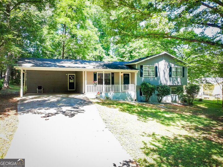 Property Photo:  9055 Kelly Court  GA 30236 