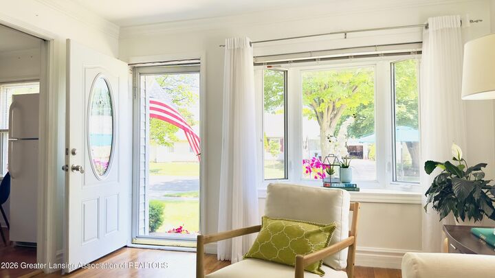 Property Photo:  1729 Loraine Avenue  MI 48910 