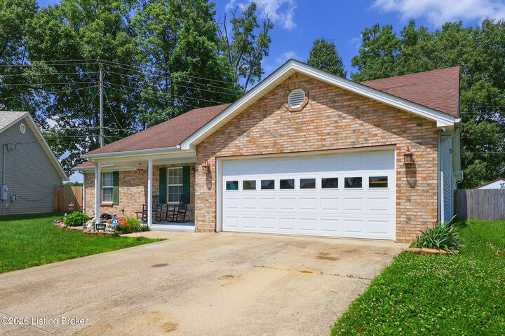 Property Photo: 1112 Wood Glen Dr KY 40601