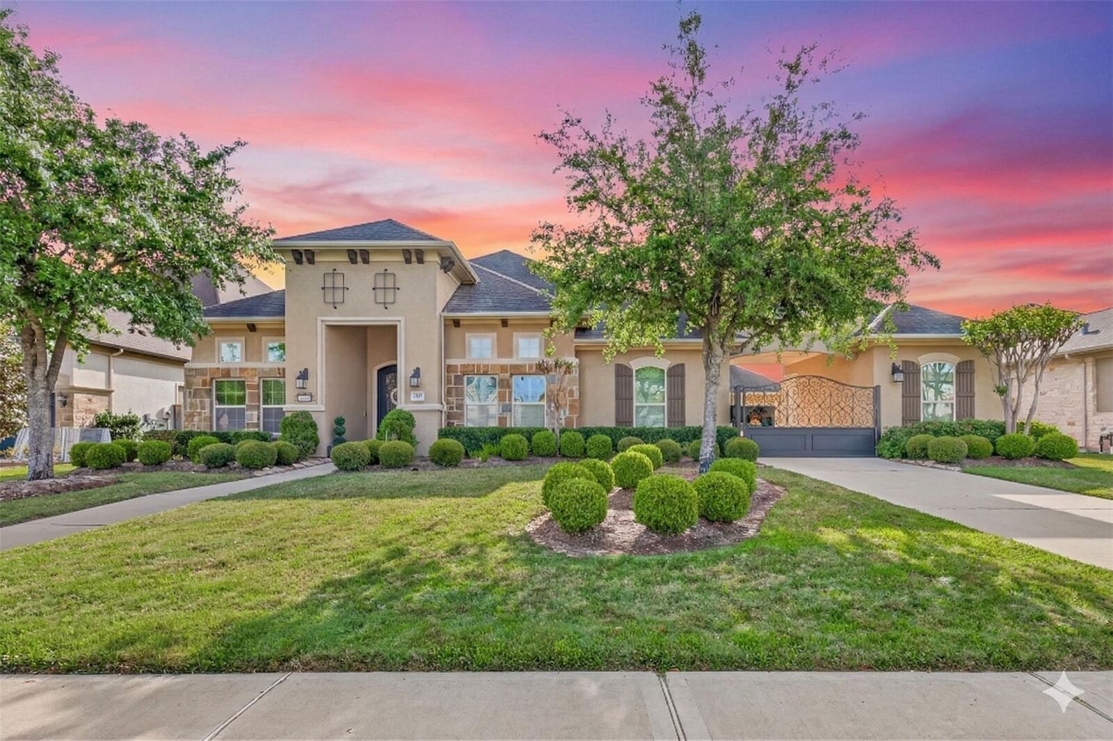 Property Photo: 2611 Kielder Shadow Court TX 77494