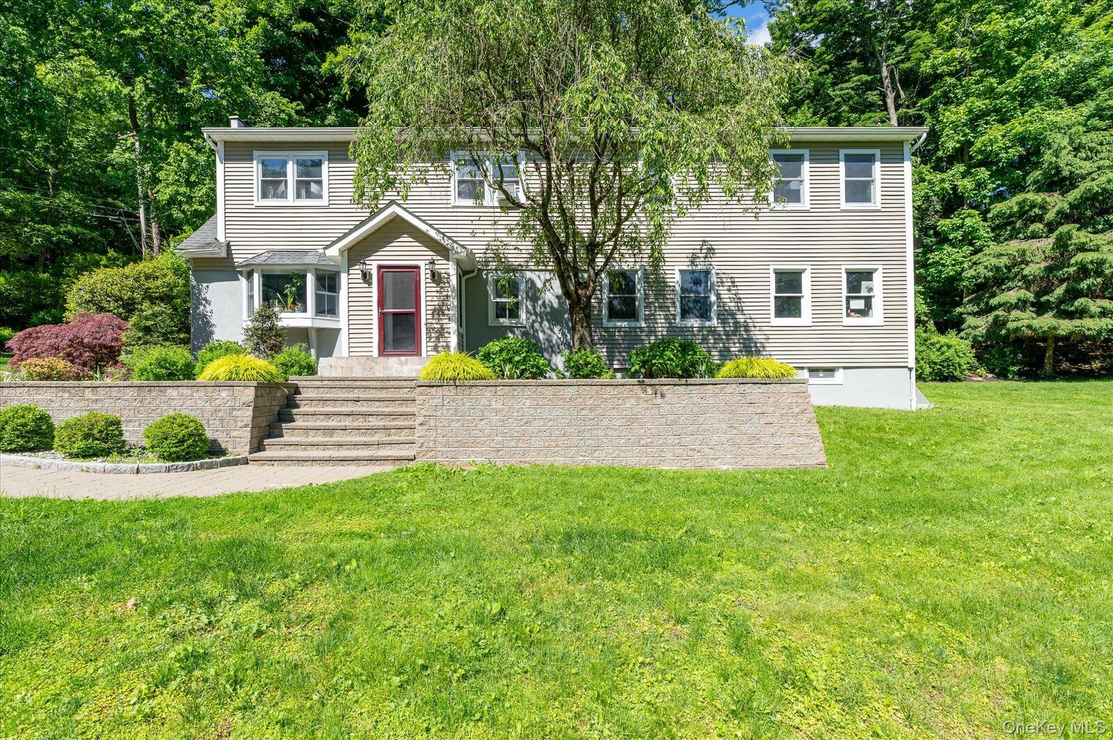 Property Photo:  472 Union Valley Road  NY 10541 