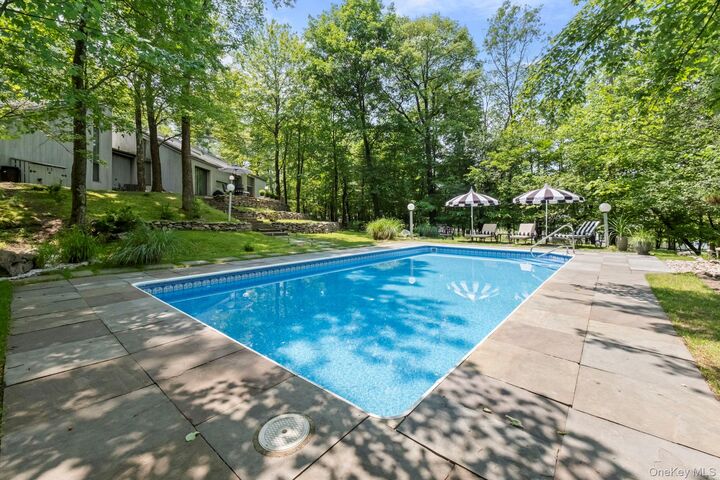 Property Photo:  21 Lincoln Terrace 19  NY 10940 