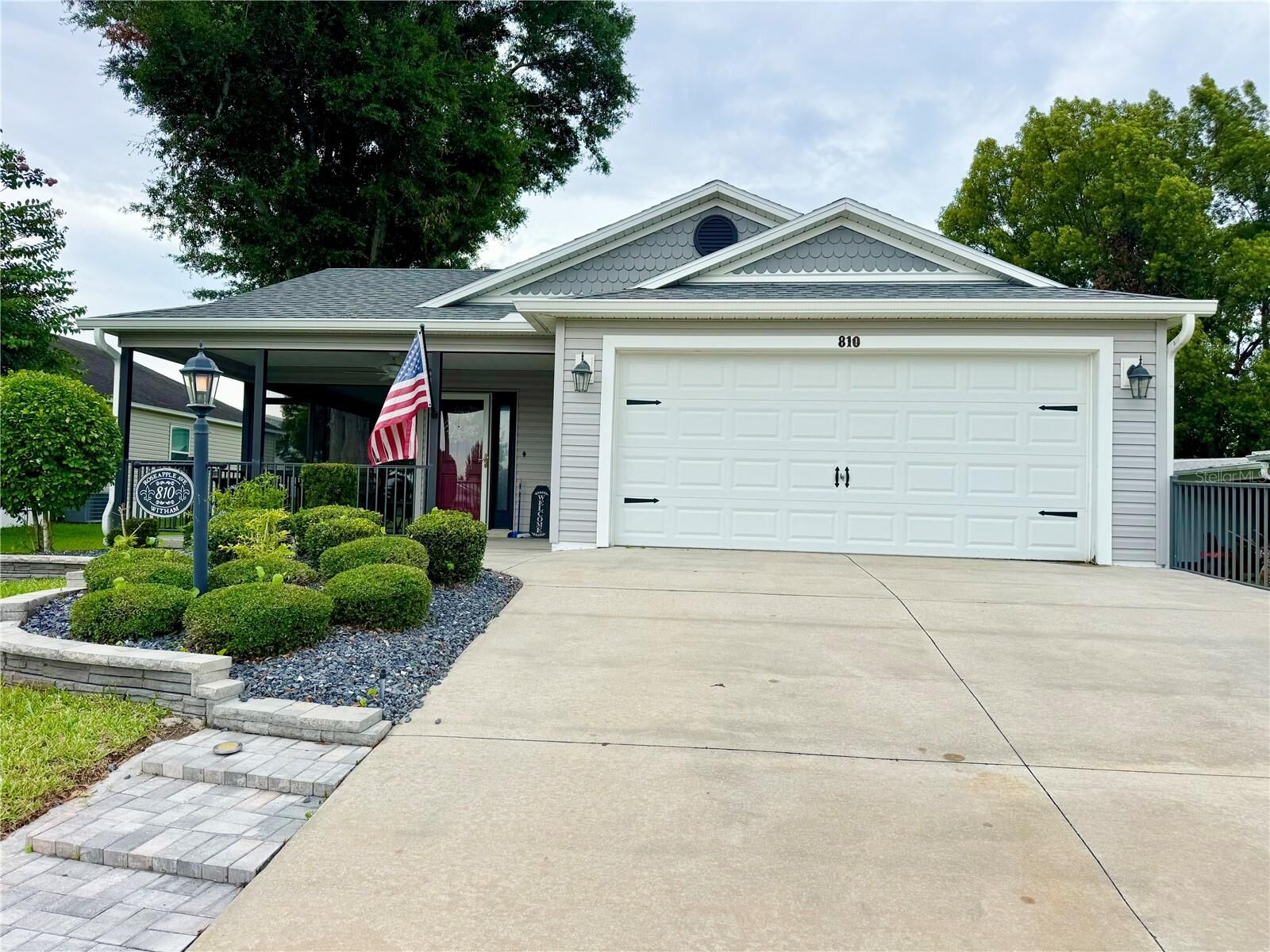 Property Photo:  810 Roseapple Avenue  FL 32159 