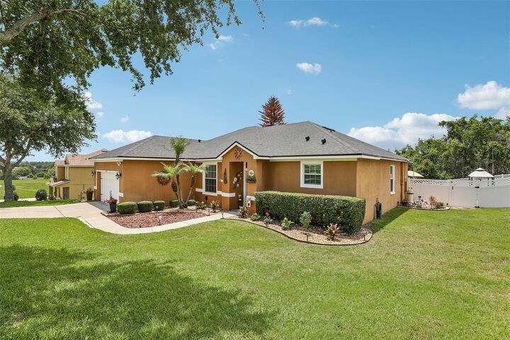 Property Photo:  12702 Colonnade Circle  FL 34711 