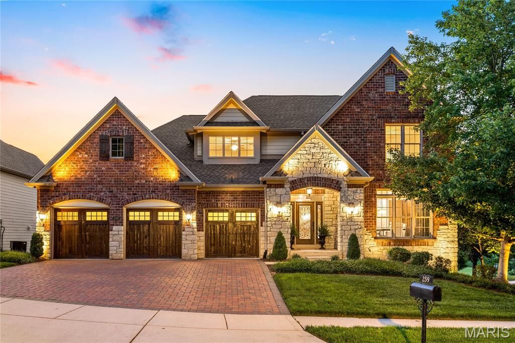 Property Photo: 259 Meadowbrook Country Club Estate MO 63011