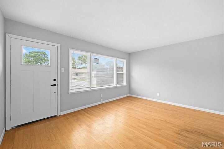 Property Photo:  3128 Aubrey Avenue  IL 62040 