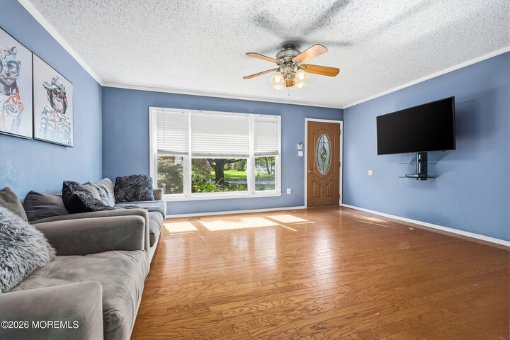 Property Photo:  881 Eaglehurst Court  NJ 08753 