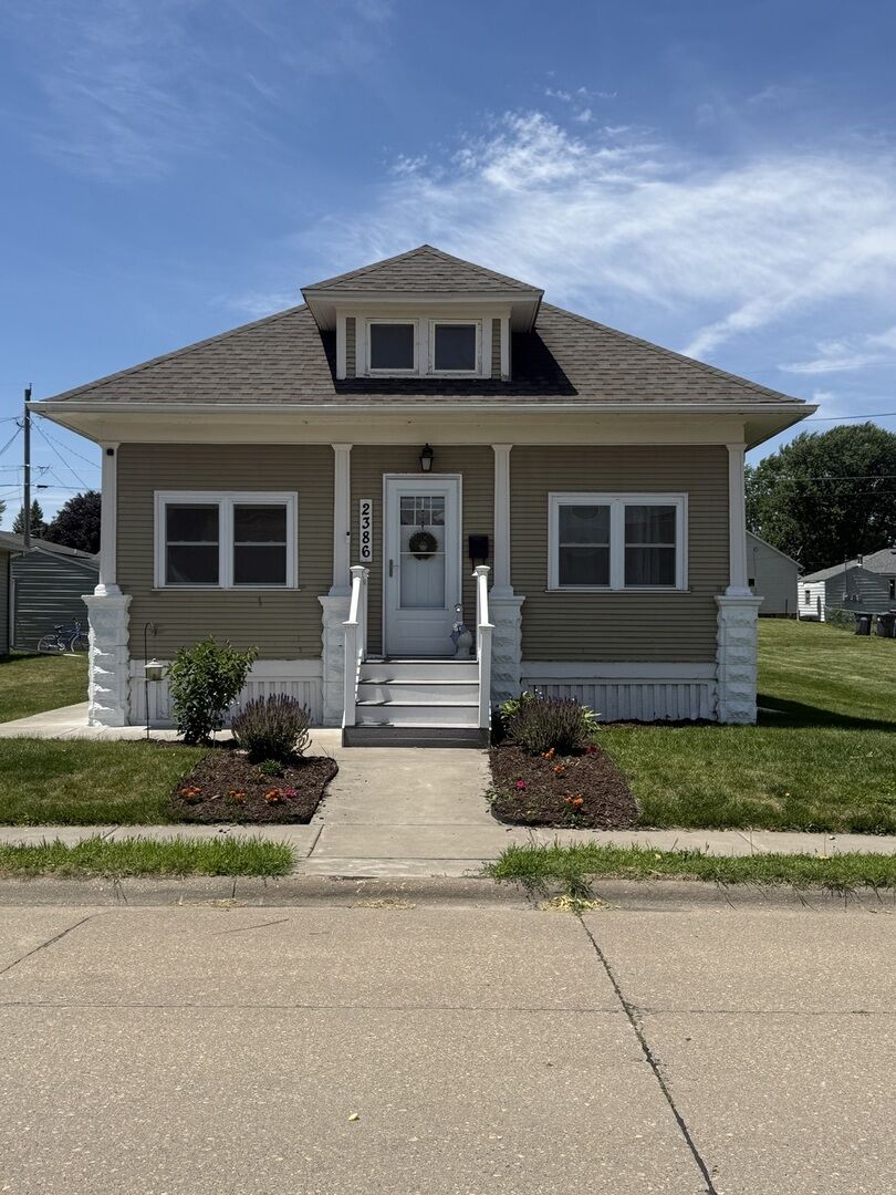 Property Photo:  2386 Chancy Street  IA 52732 