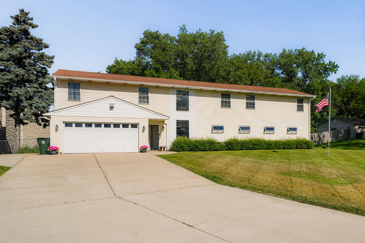 Property Photo: 7334 Maridon Road IL 60525