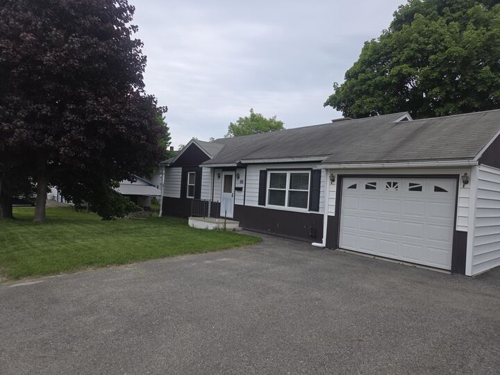 Property Photo:  66 Poplar Street  ME 04462 