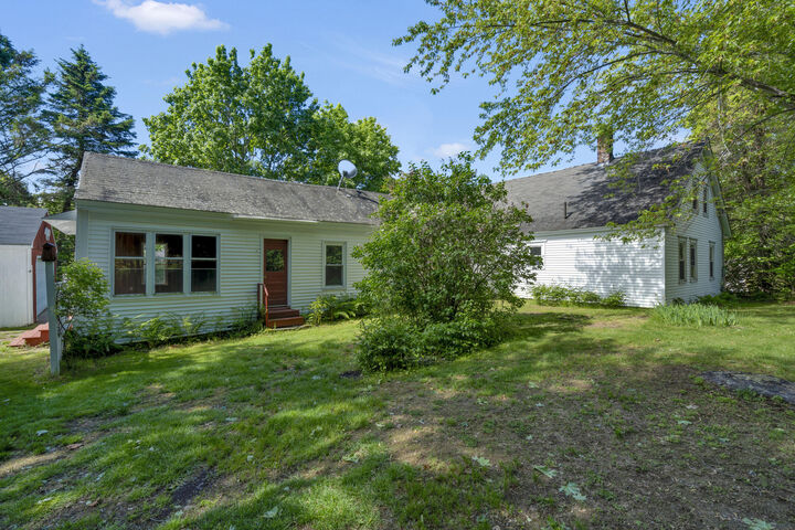 Property Photo:  209 Oak Hill Road  ME 04210 
