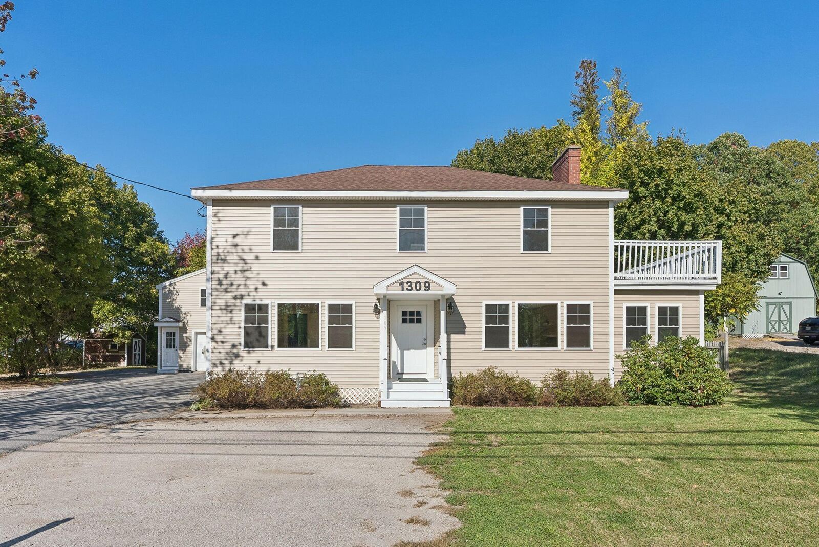 Property Photo: 1309 Broadway ME 04106