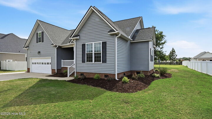 Property Photo: 618 Broadmoor Court NC 27837
