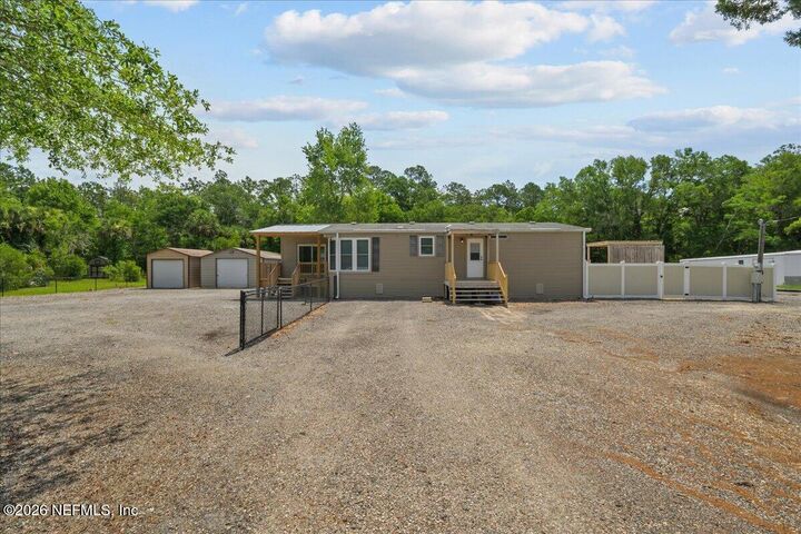Property Photo:  1661 Bayberry Street  FL 32110 