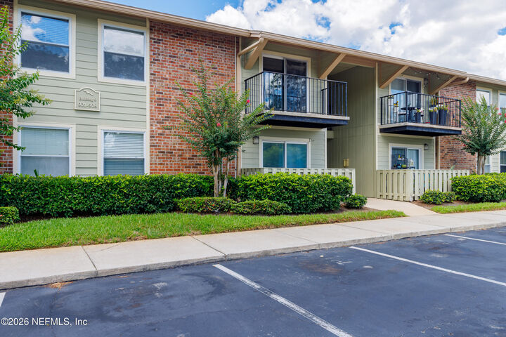 Property Photo:  3737 Loretto Road 905  FL 32223 