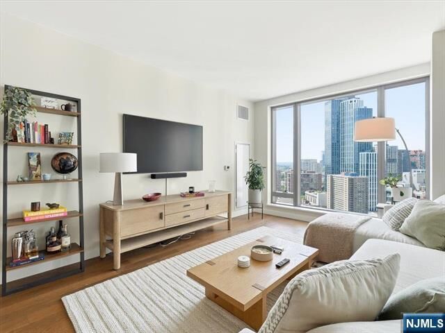 Property Photo:  99 Hudson Street 2309  NJ 07302 