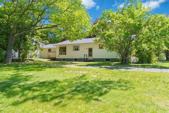 Property Photo:  9 Fowler Court Minas Vale  NS B4N 3J1 