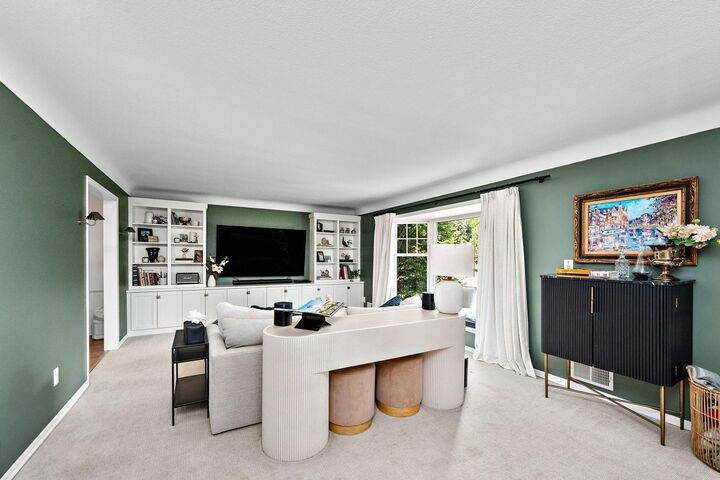 Property Photo:  768 Lower Colonial Drive  MN 55118 