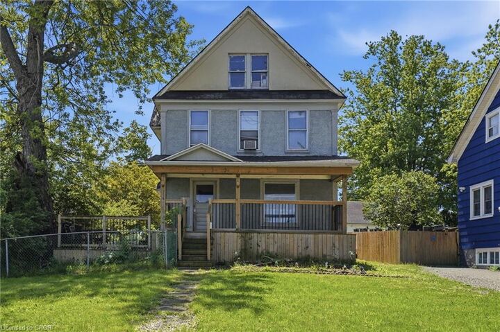 Property Photo:  176 Bertie Street  ON L2A 1Z1 