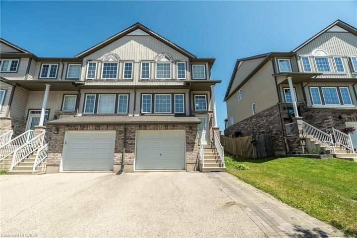 Property Photo:  18 Madeleine Street  ON N2R 1V5 