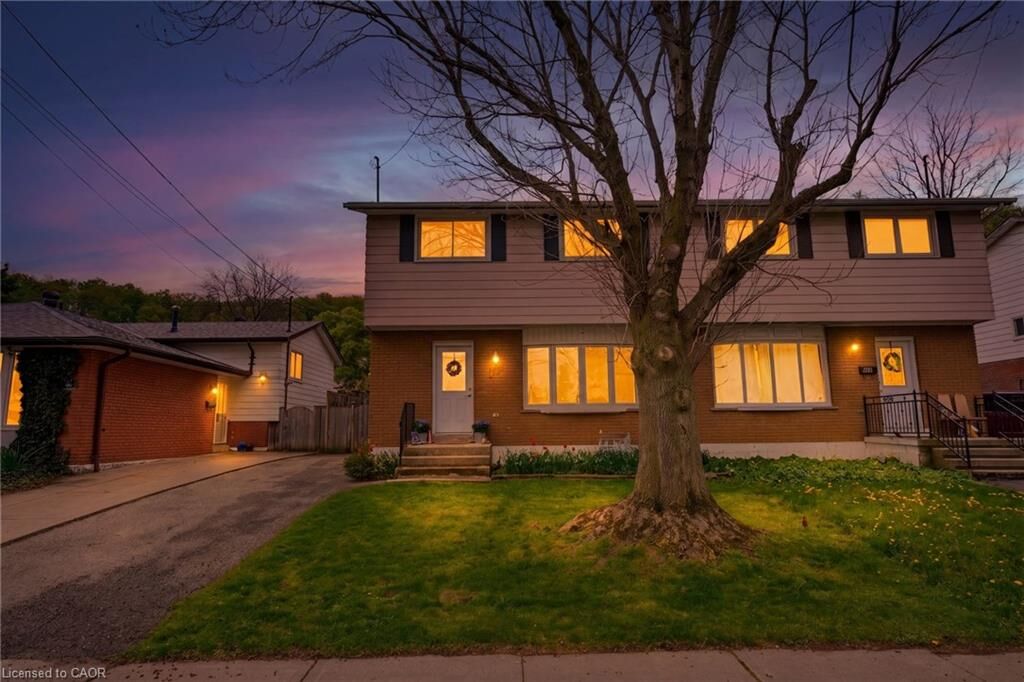 Property Photo:  632 Greenhill Avenue  ON L8K 5E9 