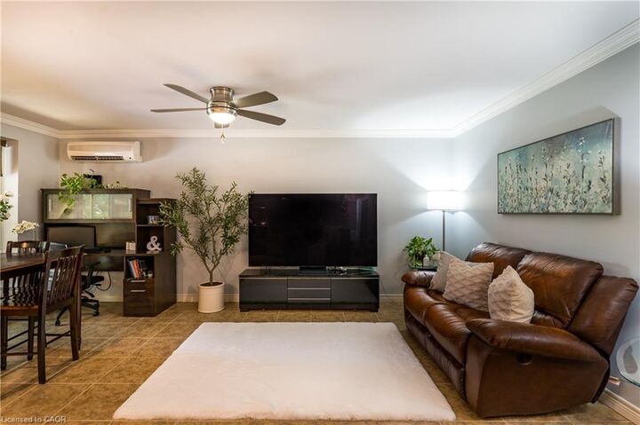 Property Photo:  1212 Fennell Avenue E 304  ON L8T 1T2 