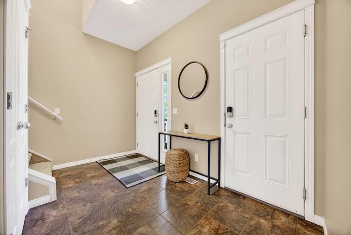 Property Photo: 603 600 Carriage Lane Place AB T0M 0N0