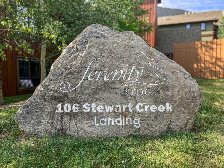 Photo de la propriété:  106 Stewart Creek Landing 218  AB T1W 0G6 