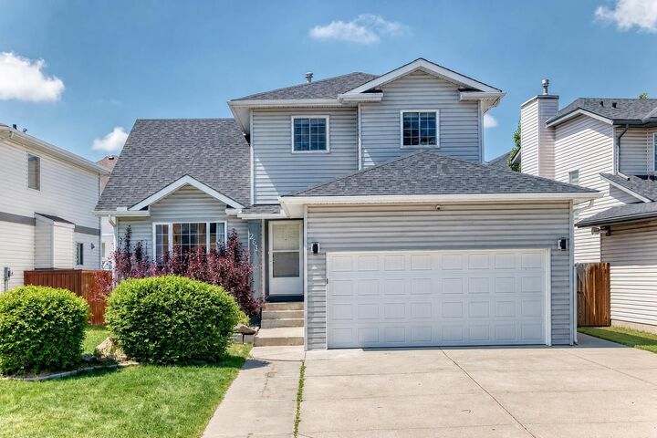 263 Coral Keys Drive NE — photo 1