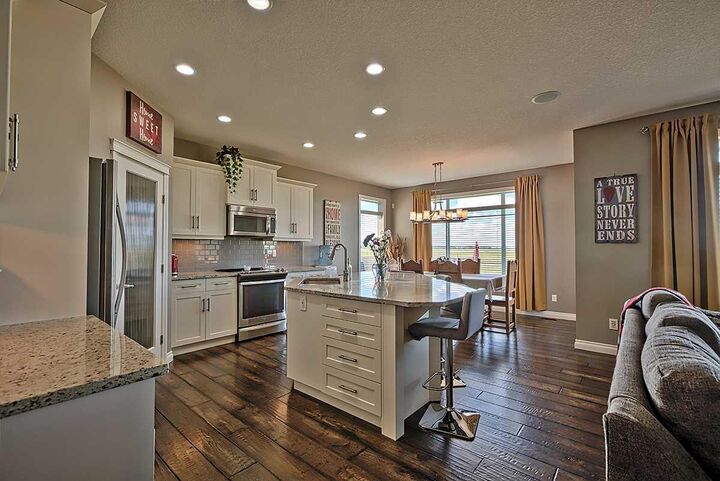 Property Photo: 732 Hampton Hills Drive NE AB T1V 0E6