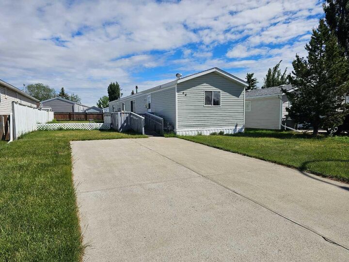 64 Westover Avenue — photo 1
