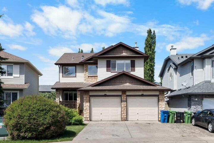 Property Photo: 2693 Coopers Circle SW AB T4B 3B8