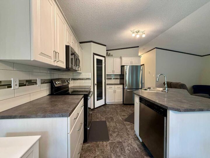 Property Photo:  57303A Range Road 95  AB T0E 2A0 