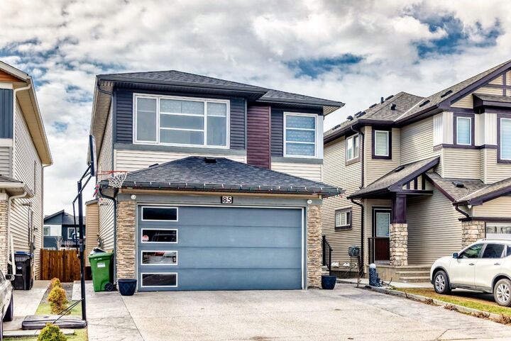 Property Photo:  85 Savanna Close NE  AB T3J 0X7 