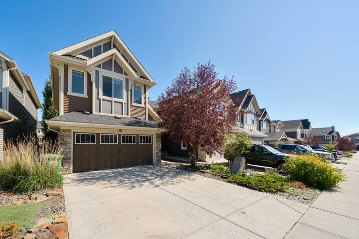 Property Photo:  40 Sunrise Terrace  AB T4C 0V3 