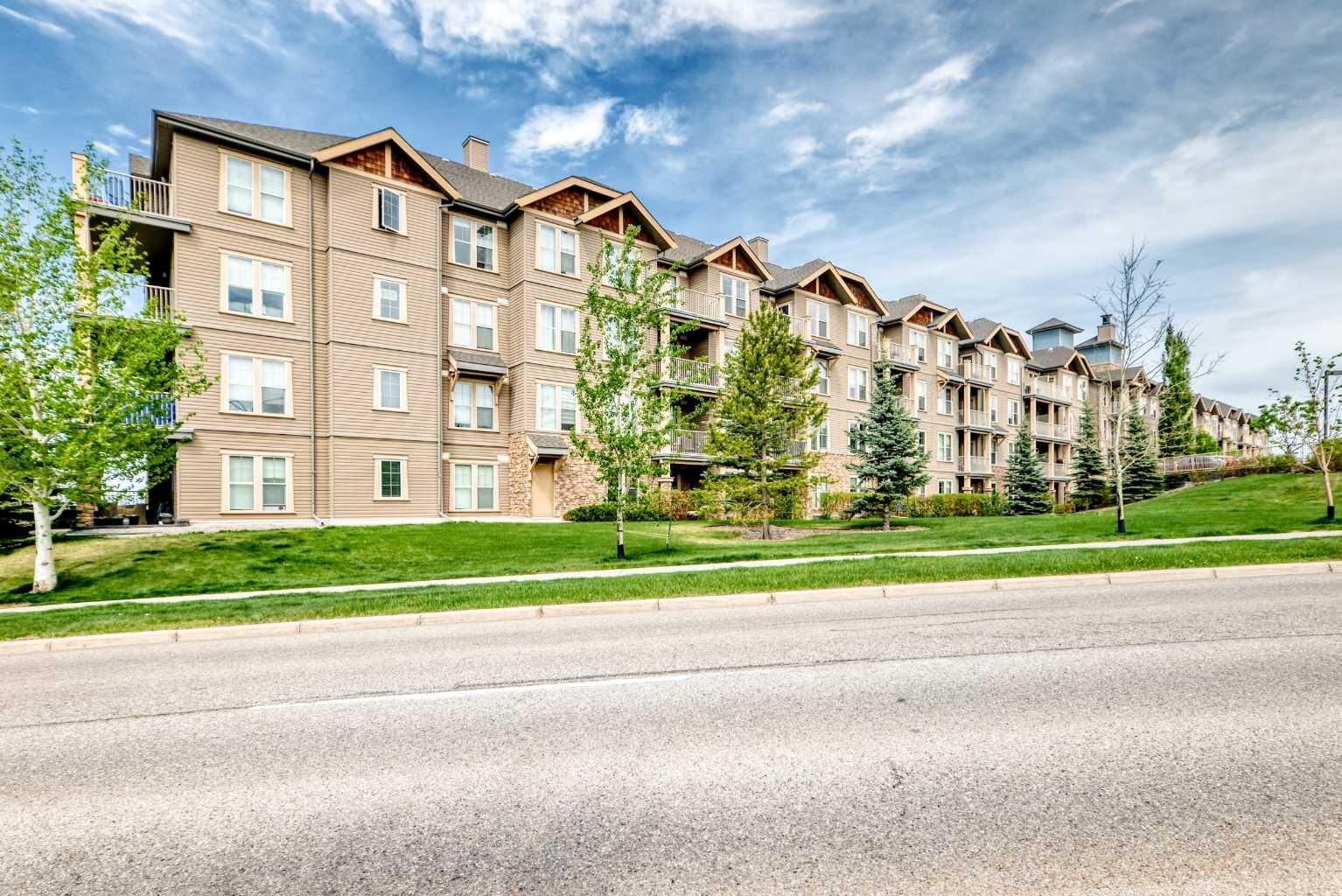 Property Photo:  207 Sunset Drive 111  AB T4C 0H7 