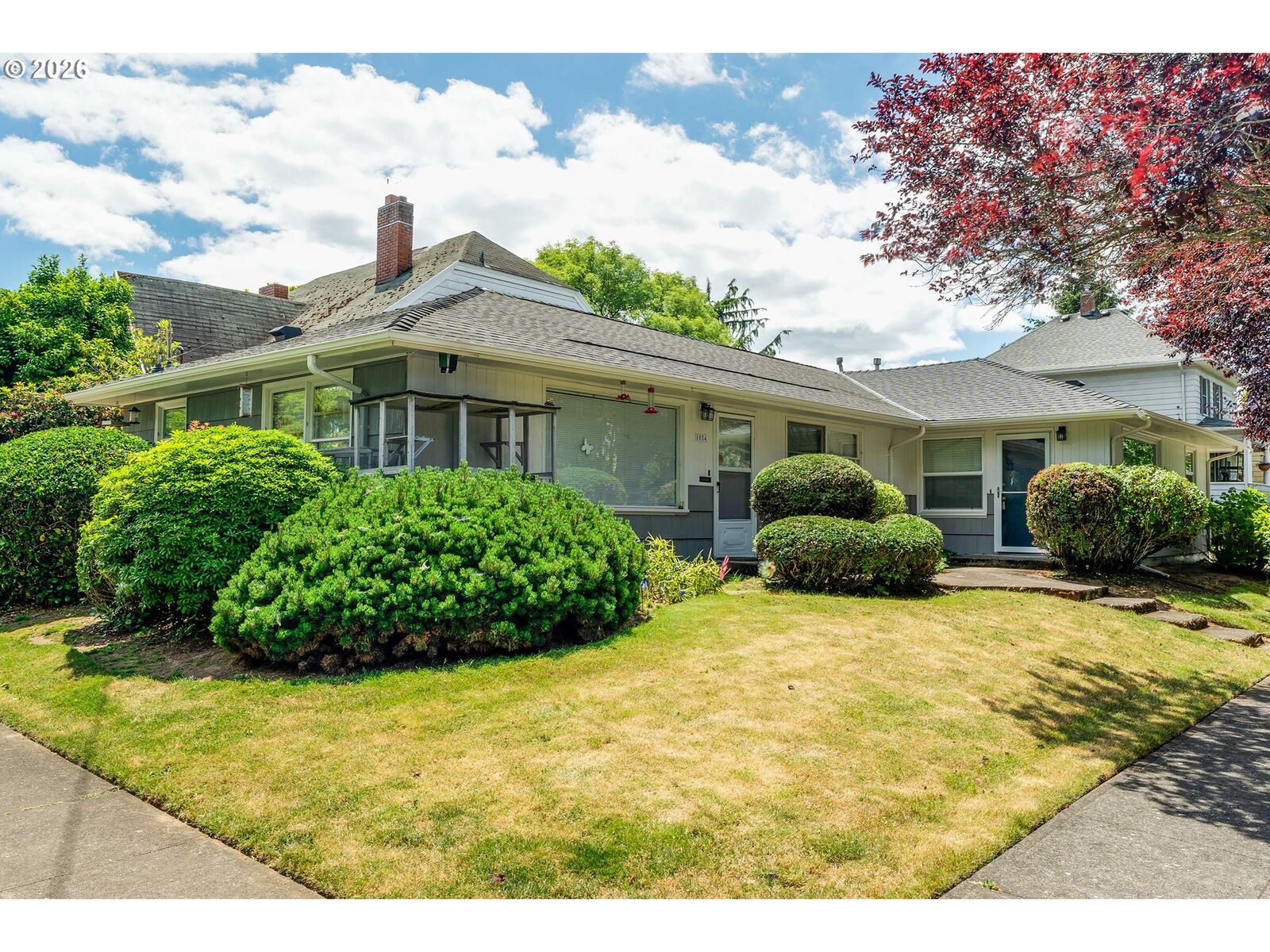 Property Photo:  1026 SE Nehalem St  OR 97202 
