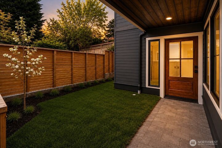 Property Photo:  909  32nd Avenue S C  WA 98144 