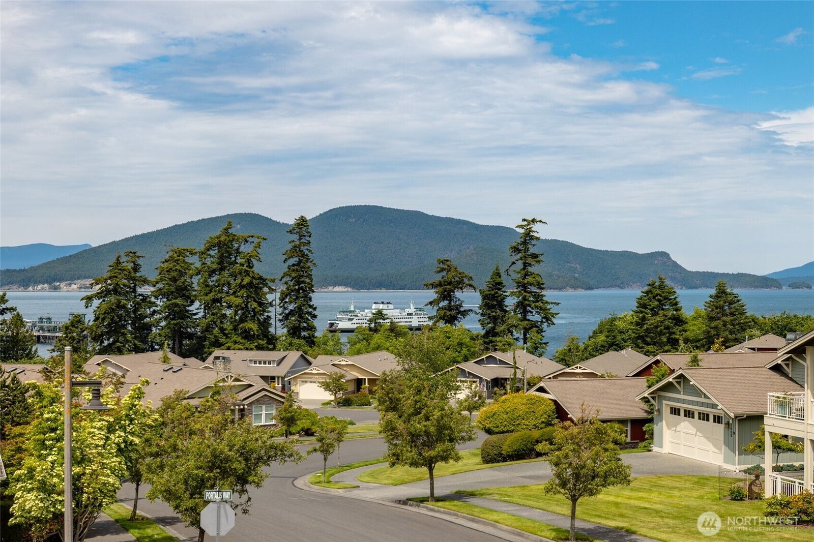 Property Photo: 4903 Portalis Way WA 98221
